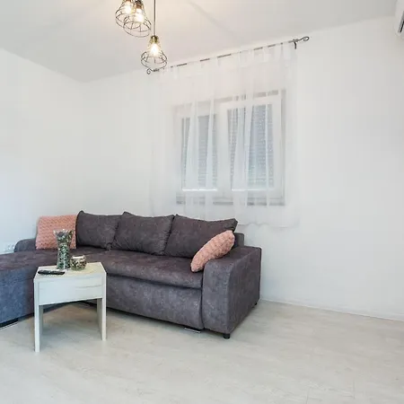 Krpan 1 By Interhome Vir