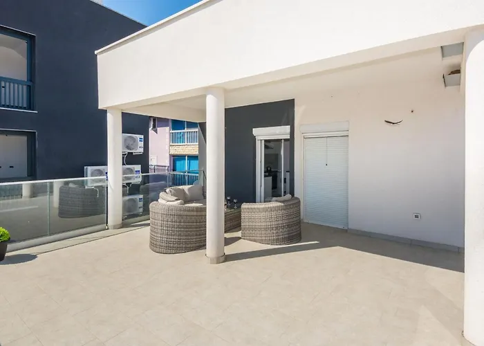 Krpan 1 By Interhome Διαμέρισμα