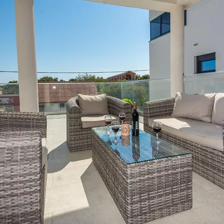 Krpan 1 By Interhome Vir