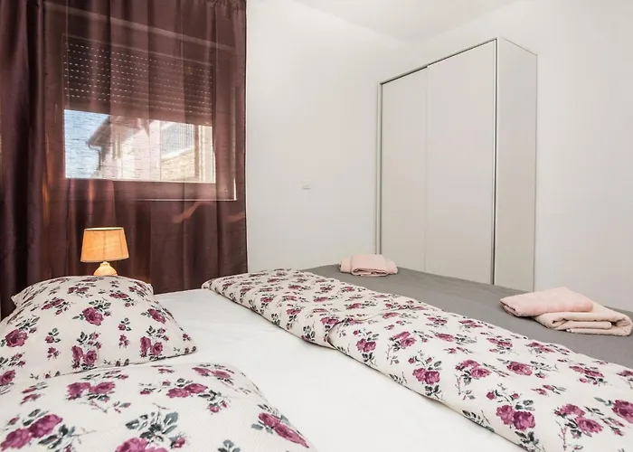 Krpan 1 By Interhome * 维尔